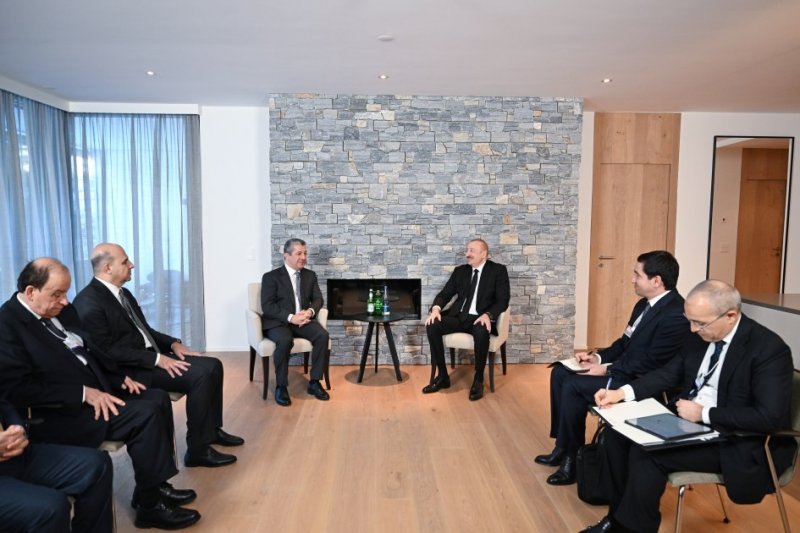 Prezident İlham Əliyev Davosda İraq Kürdüstan Regionunun Baş naziri ilə görüşüb