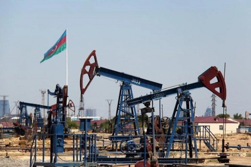 Azerbaijan’s oil price climbs above $70