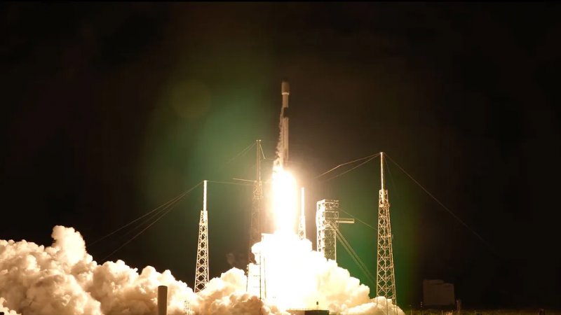 SpaceX launches 29 new Starlink satellites -  VIDEO 