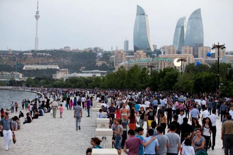 Azerbaijan’s population rises to over 10.25 million