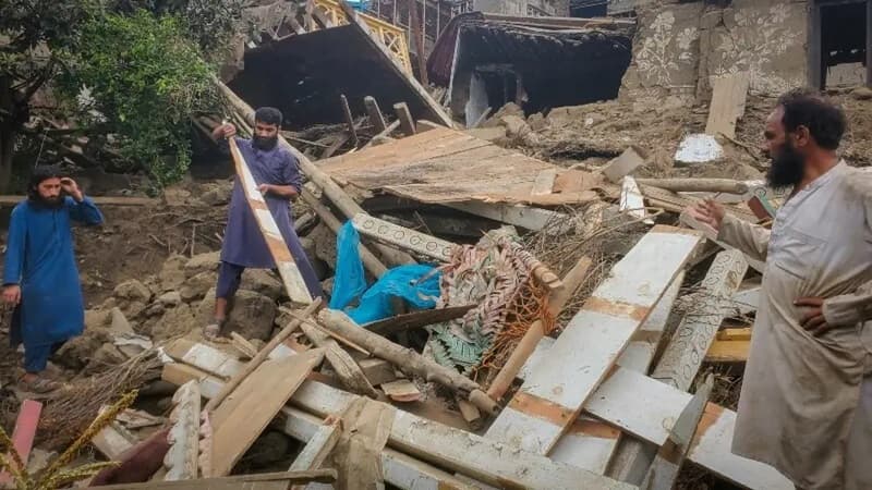 At least one dead as 5.8-magnitude earthquake hits Pakistan