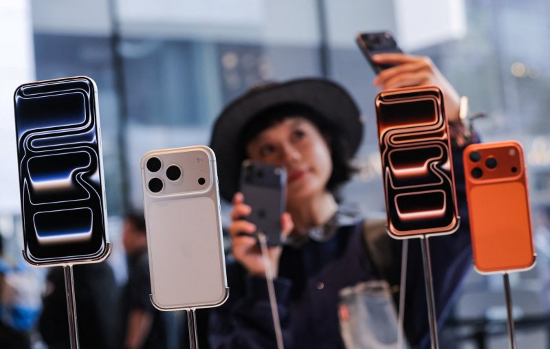 Apple regains top spot in China as iPhone shipments surge
