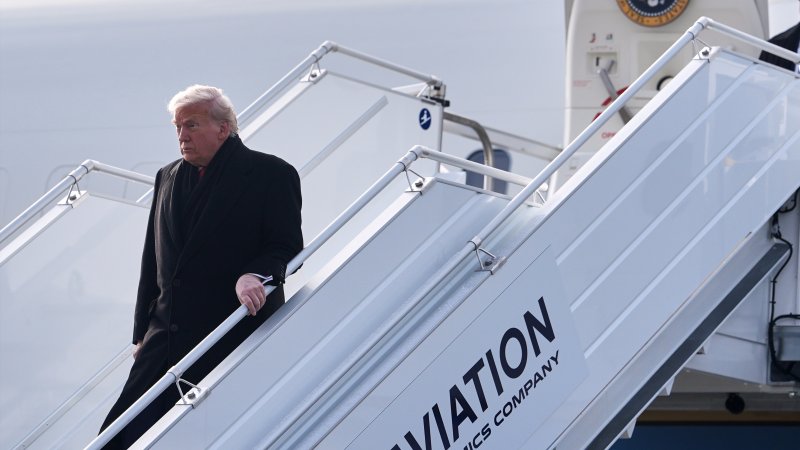 Trump arrives in Switzerland for World Economic Summit