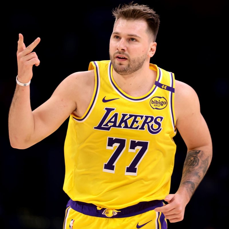 Sloveniyalı basketbolçu NBA-da tarixi nəticəyə imza atıb