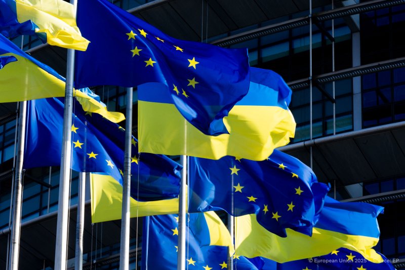 Ukraine aims for EU membership in 2027, Zelenskyy says
