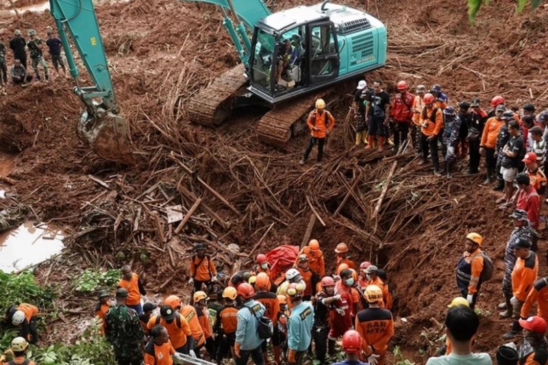 Death toll from Indonesia landslide rises to 48