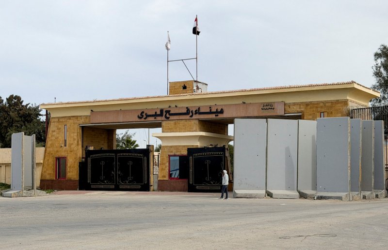 Israel approves reopening of Rafah crossing for limited civilian use