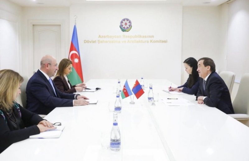 Azerbaijan, Mongolia discuss urban development ahead of WUF13