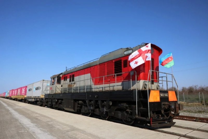 Poti–Baku express block train launched