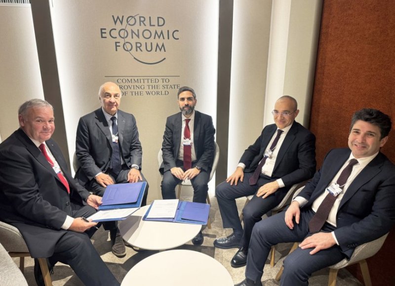 Azerbaijan's economy minister holds bilateral meetings in Davos