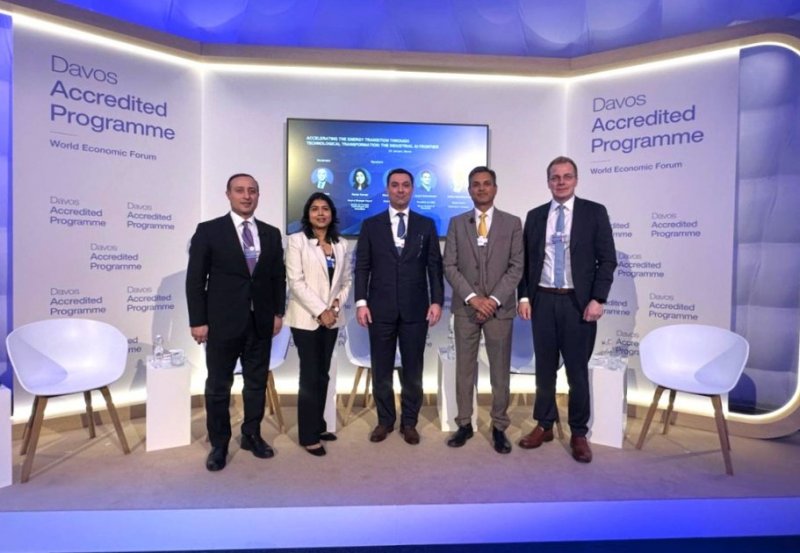 4SİM və SOCAR Davos Forumunda enerji keçidi paneli keçirib