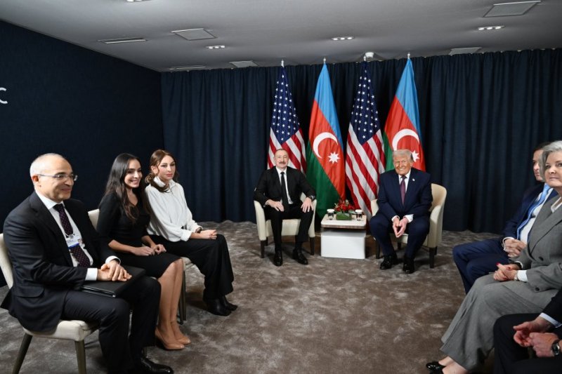  President Aliyev holds meeting with Trump in Davos 