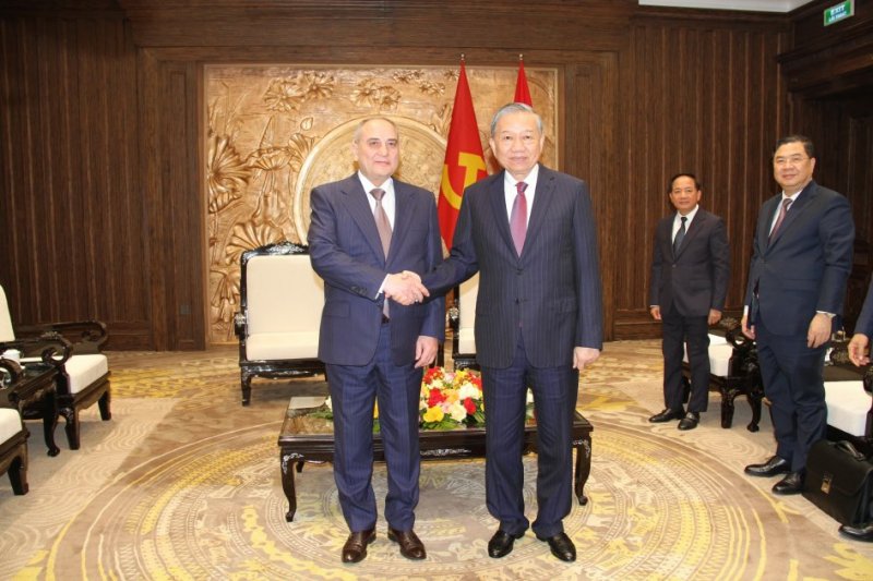 Tahir Budaqov Vyetnam Kommunist Partiyasının Baş katibi ilə görüşüb
