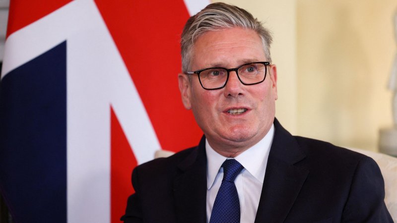 Britaniya Ukrayna Prezidenti Zelenskinin tənqidlərinə rəsmi cavab verib