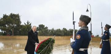  President Ilham Aliyev pays tribute to 20 January martyrs 