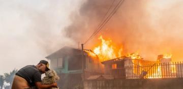 At least 18 dead as wildfires sweep through Chile -  VIDEO 