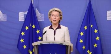 EU Commission chief survives no-confidence vote in European Parliament