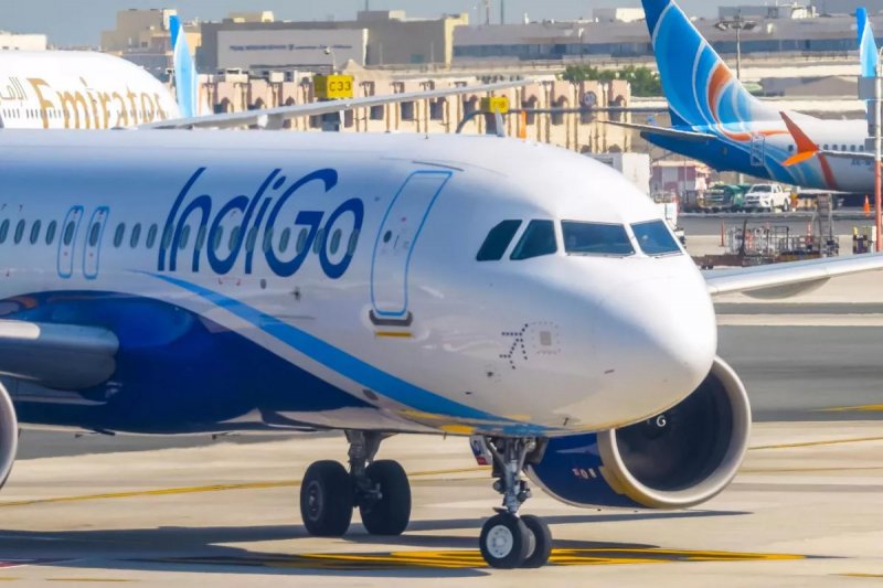 IndiGo İran ətrafındakı vəziyyət səbəbindən Bakı və regional uçuşları dayandırır