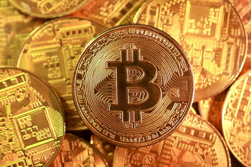  “Bitcoin” niyə ucuzlaşır? 