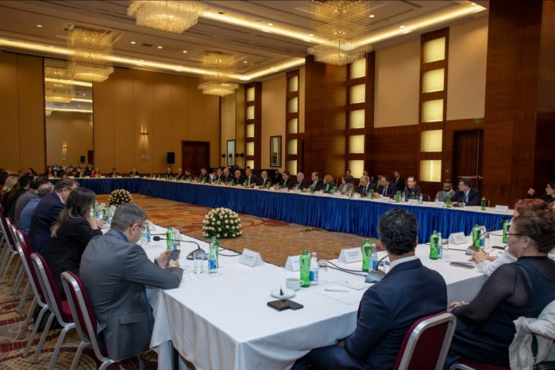  ABŞ şirkətləri ilə Zəngəzur dəhlizi üzrə elektrik enerjisinin nəqli müzakirə edilib 