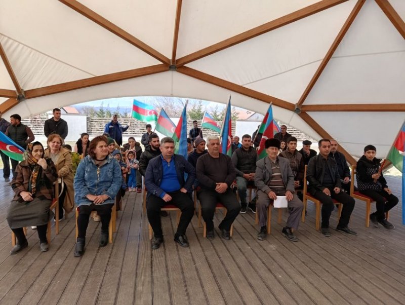 Xocalının Xanabad kəndinə ilk köç baş tutub