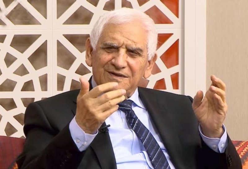 Prezident və Birinci vitse-prezident Xalq şairi Nəriman Həsənzadəni doğum günü münasibətilə təbrik ediblər