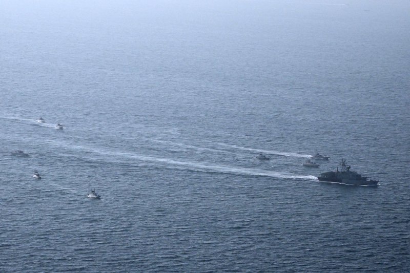Çin, İran və Rusiya Hörmüz boğazında hərbi təlimlər keçirəcək