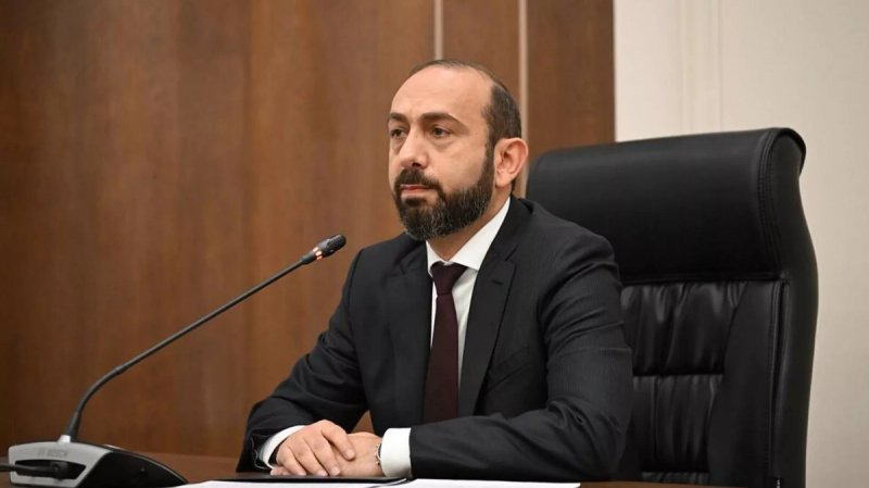 Mirzoyan Azərbaycan-Ermənistan razılaşmasının regional təsirindən danışıb