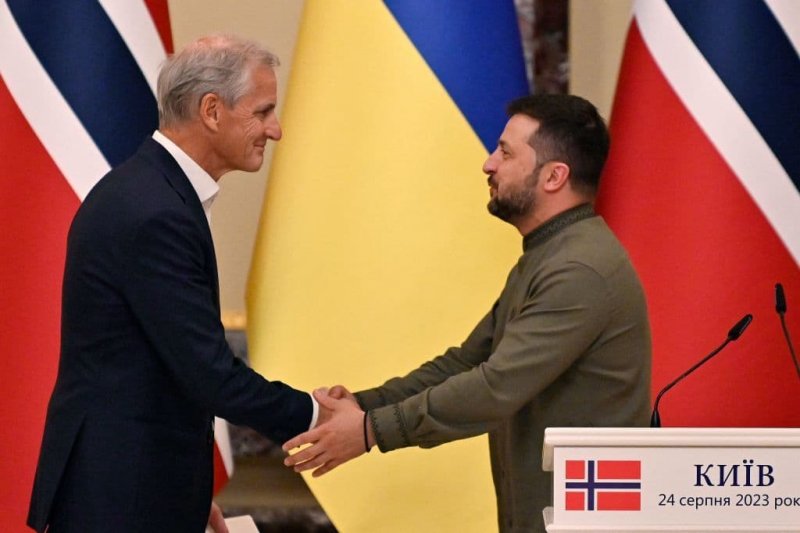 Norveç bu il Ukraynaya 9 milyard dollar yardım ayıracaq