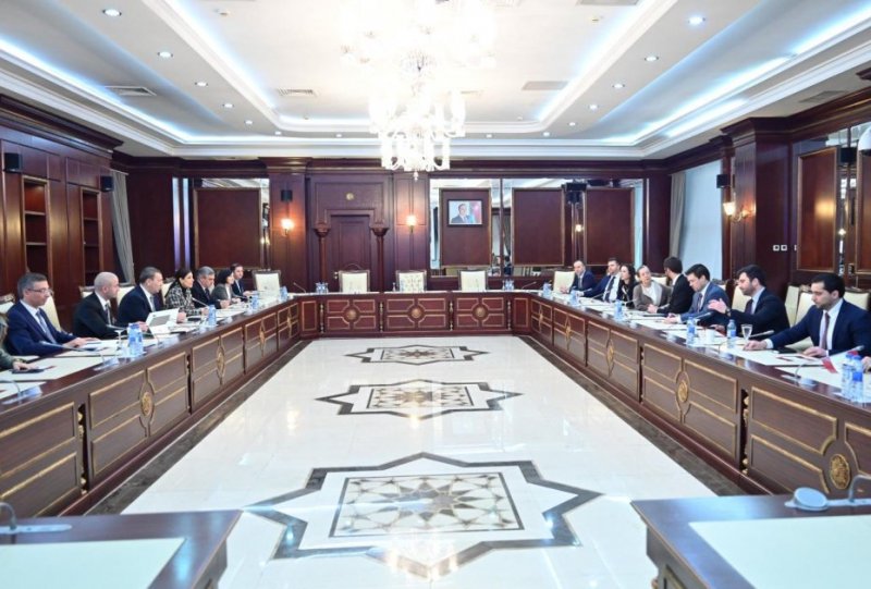 Azerbaijani MPs hold talks parliamentary delegation