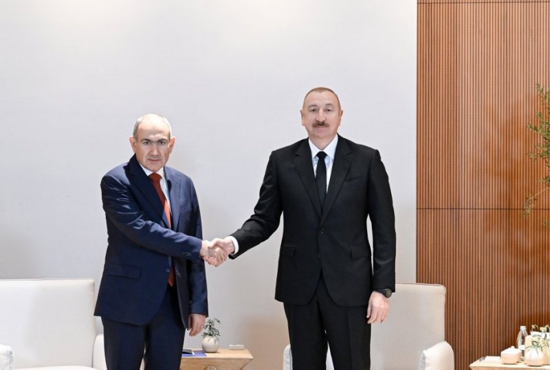 2026/02/3-1770187155.jpg + Azerbaijani president, Armenian premier hold expanded meeting in Abu Dhabi News about - Azerbaijani president, Armenian premier hold expanded meeting in Abu Dhabi