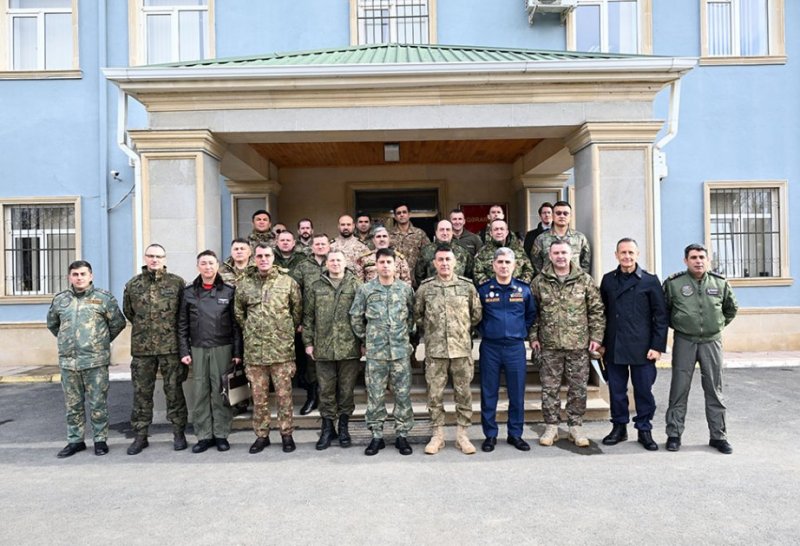 Foreign military attachés visit Azerbaijan Air Force military unit