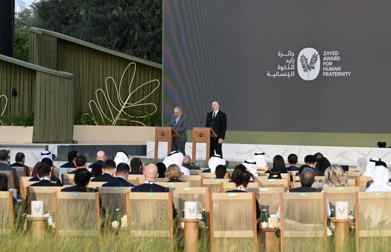 2026/02/45-1770213924.jpg + Prezident İlham Əliyevə Zayed İnsan Qardaşlığı Mükafatı təqdim olunub News about - Prezident İlham Əliyevə Zayed İnsan Qardaşlığı Mükafatı təqdim olunub