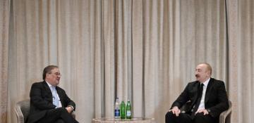 Prezident İlham Əliyev Münxendə Bundestaqın xarici siyasət komitəsinin sədri ilə görüşüb