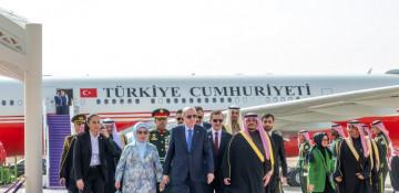 Türkiyə Prezidenti Səudiyyə Ərəbistanında rəsmi qarşılanıb