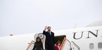  Vitse-prezident Ceyms Devid Vens Azərbaycana rəsmi səfər etdi 