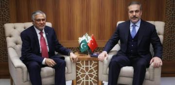Türkiyə və Pakistan XİN başçıları regional məsələləri müzakirə edib
