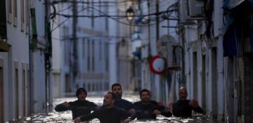 Güclü daşqınlar Portuqaliyada insan tələfatına yol açıb
