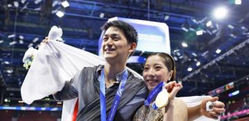 Miura, Kihara win Japan's 1st pairs gold with record free skate