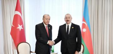 Azerbaijani, Turkish presidents hold phone talk