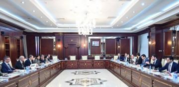 Azerbaijani MPs hold talks parliamentary delegation