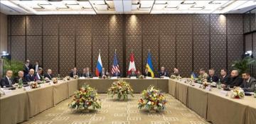 Ukraine, Russia, US start talks in Geneva