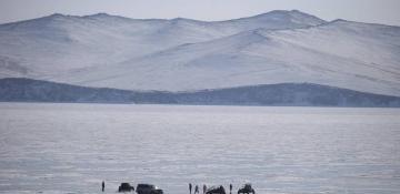 Several tourists dead as car falls through ice on Lake Baikal