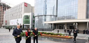 Azerbaijan’s state and government officials pay tribute to Khojaly genocide victims