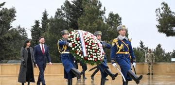 JD Vance pays tribute to Azerbaijani martyrs in Baku