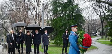 Azerbaijan's president visits monuments to National Leader Heydar Aliyev and prominent Serbian writer Milorad Pavić in Belgrade
