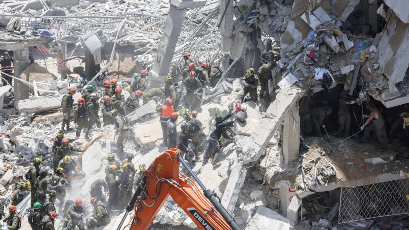 Israeli strikes leave five dead in Iran's Serableh