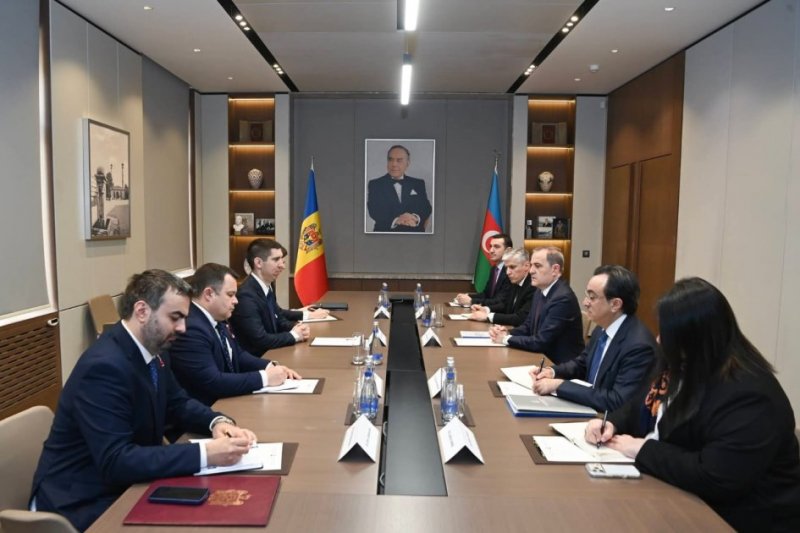 Azərbaycan və Moldova XİN rəhbərləri Naxçıvana edilən dron hücumlarını müzakirə ediblər