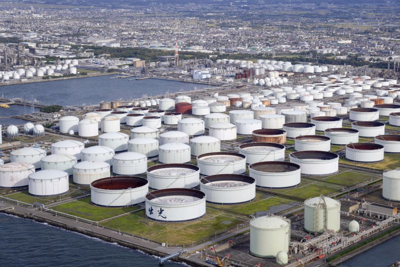 Brent oil tops $117, highest level since June 2022