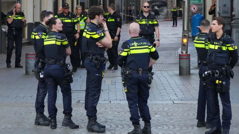 Amsterdamın Büytenveldert rayonunda yəhudi məktəbində partlayış olub